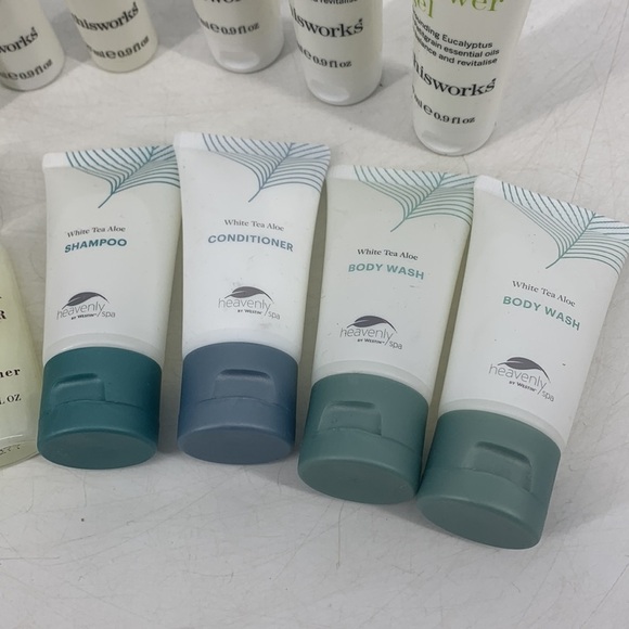 Crabtree & Evelyn huge bundle of sample travel size toiletries 19 pieces - Picture 6 of 6
